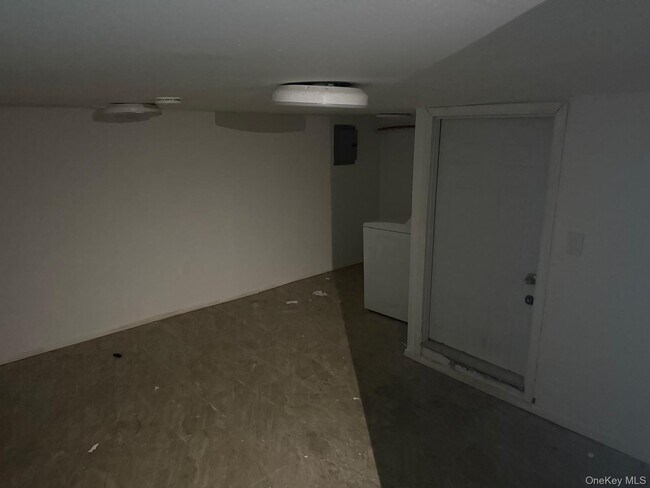 Building Photo - 27 A Wood Rd