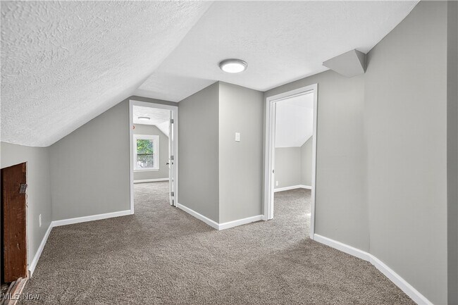 Building Photo - 13608 Earlwood Rd