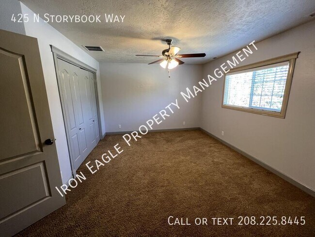 Building Photo - 425 N Story Book Way