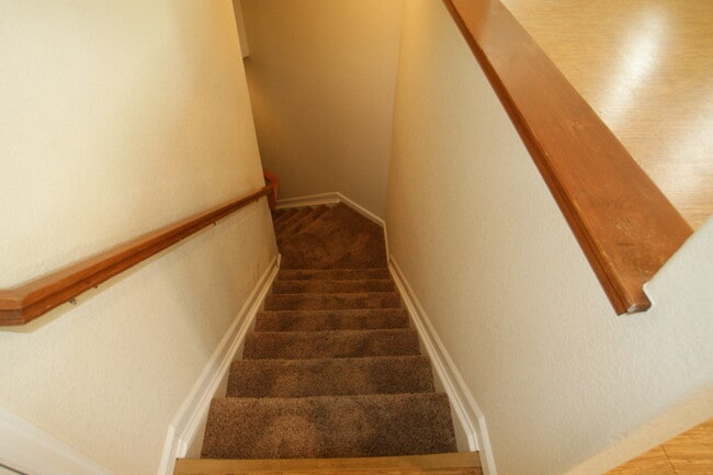 Building Photo - 426 Saint Ida Cir