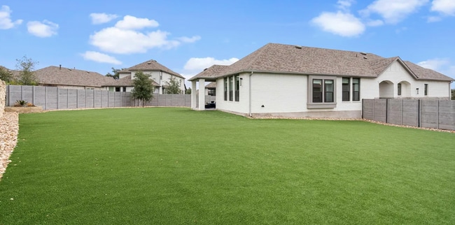 Building Photo - lovely turnkey 3bd fenced in yard