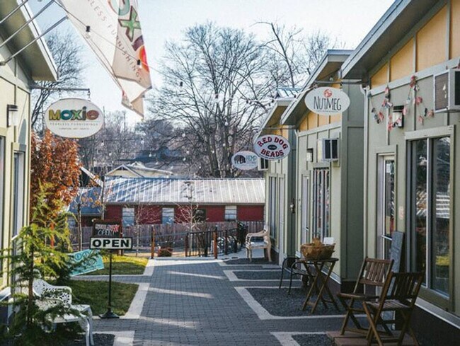 Building Photo - 2516 Gallatin Pike