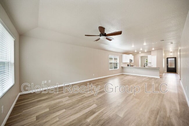 Building Photo - 14947 Cheshire Way
