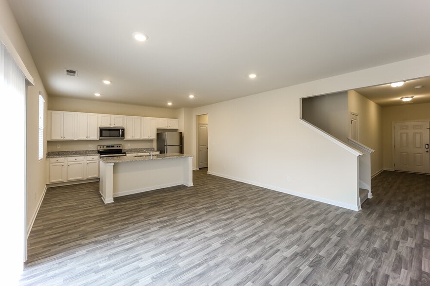 Building Photo - 449 Culloden Moor Dr