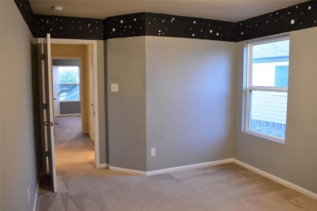 Building Photo - 18910 Windy Stone Dr