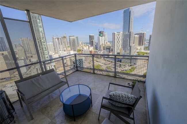 Building Photo - 350 S Miami Ave