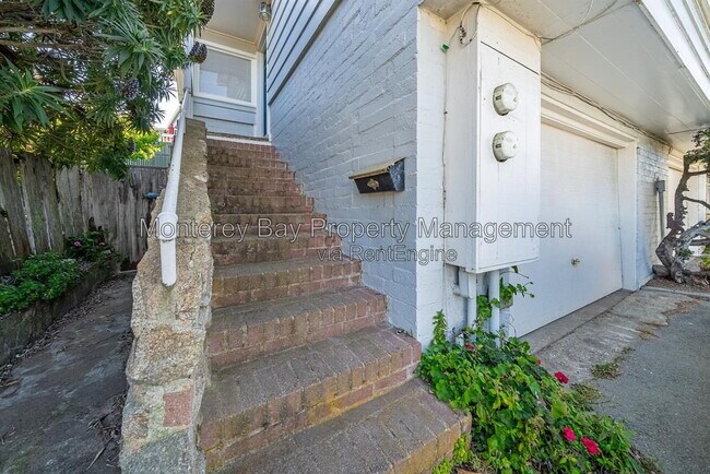 Building Photo - 731 Mermaid Ave