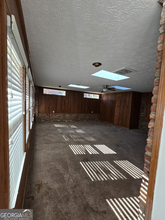 Building Photo - 170 Port Antonio Ct SW