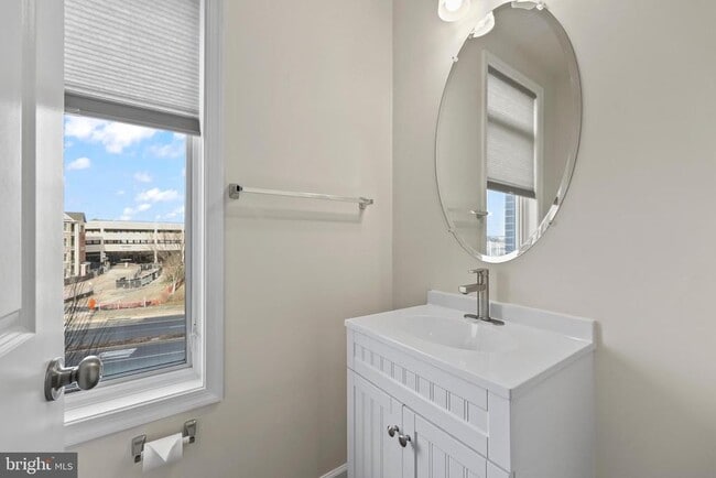 Building Photo - 1010 Ribbon Limestone Terrace SE