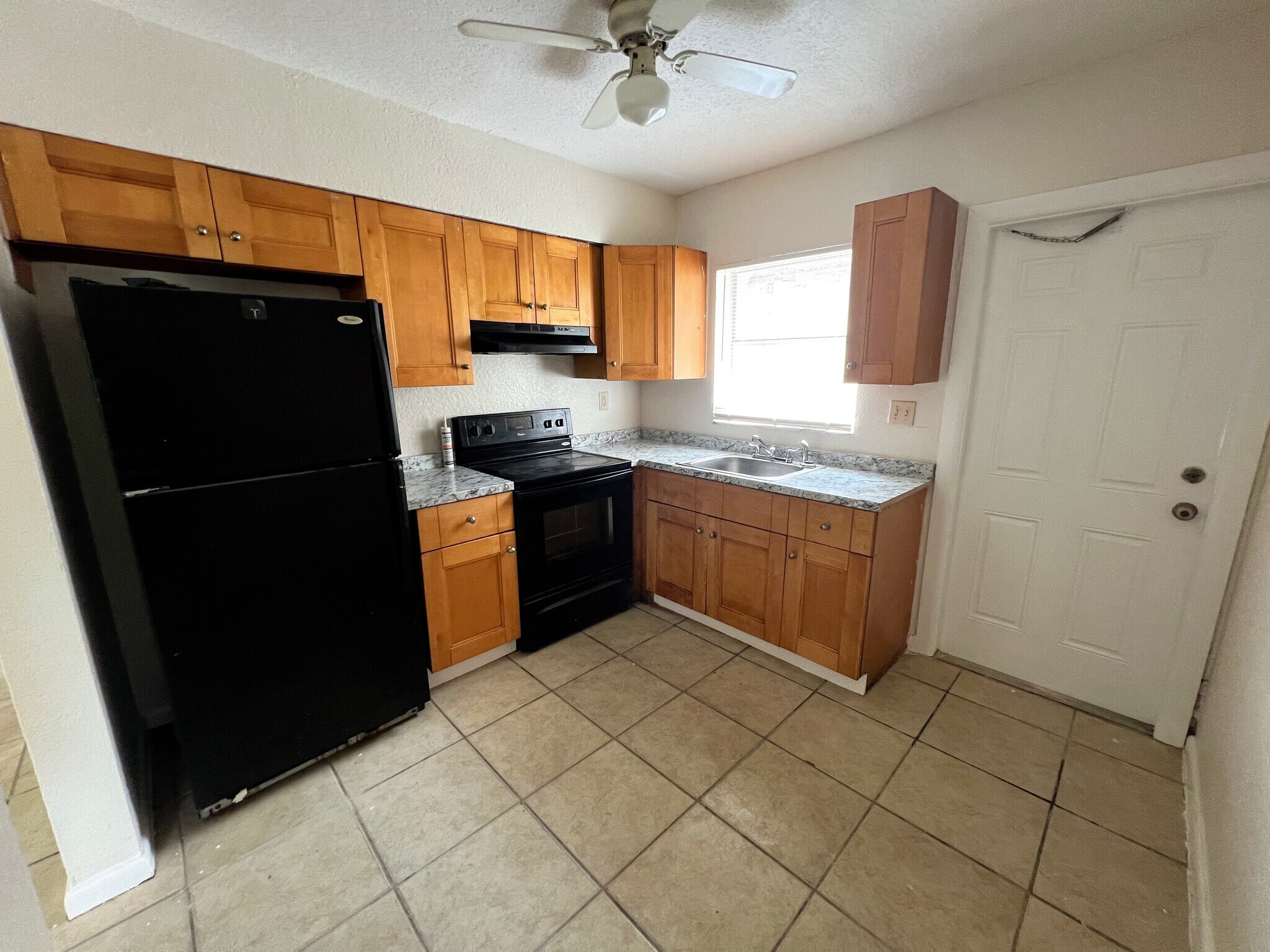 Kitchen - 1426 NW 8th Ave