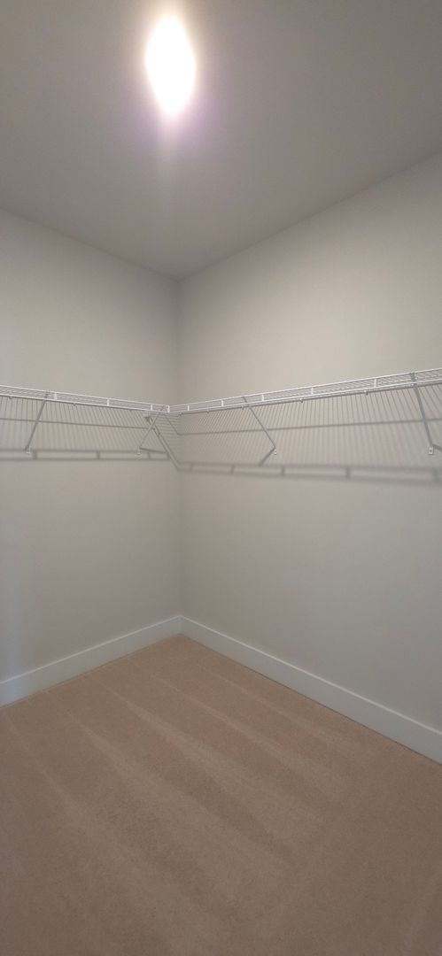 Building Photo - Beautiful Townhome in Doraville - Gated Community!