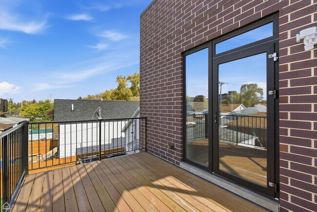 Building Photo - 2718 Budd St