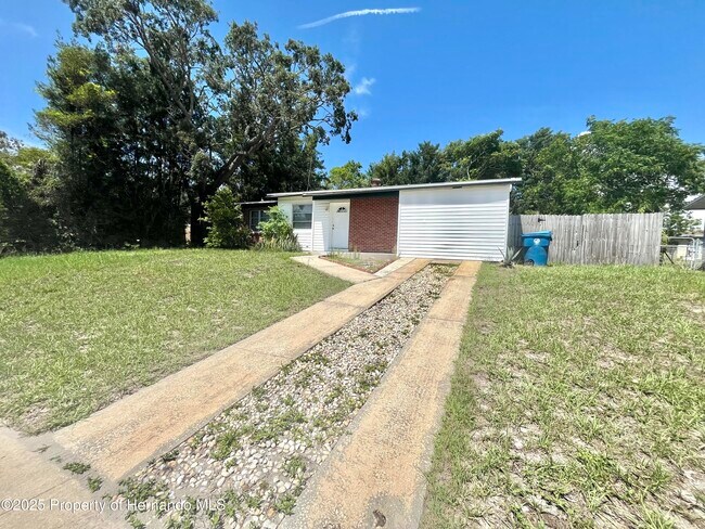 Building Photo - 1032 Marlow Ave