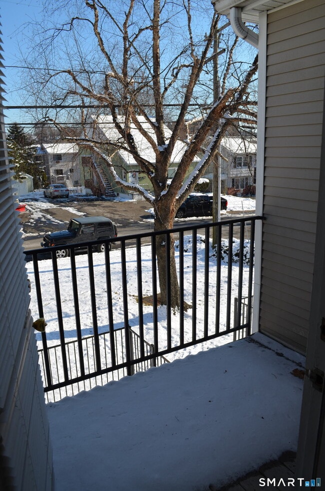 Building Photo - 50 Myano Ln