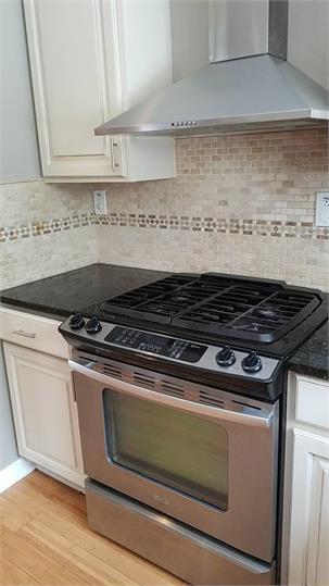 Building Photo - 8620 Elwyn Dr