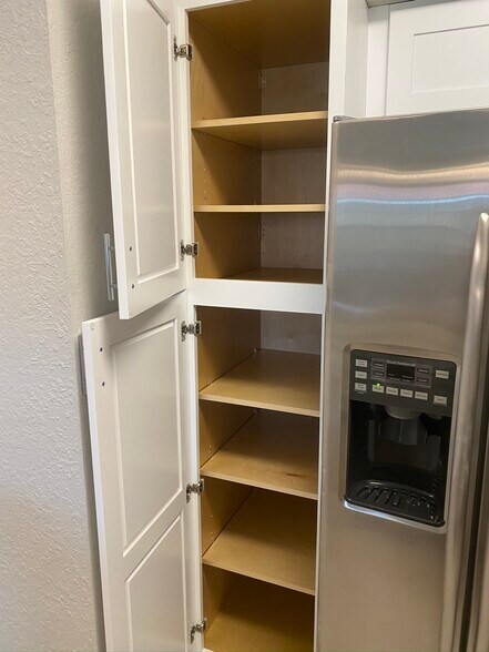 Building Photo - 23660 Walden Center Dr