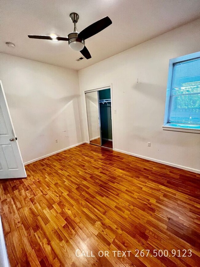 Building Photo - 122 S 46th St