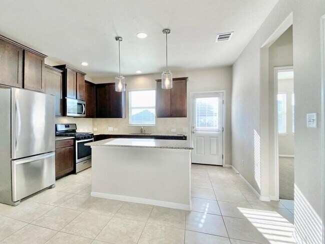 Building Photo - 148 Shearwater Ln