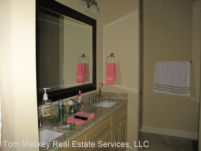 Building Photo - 3 br, 3 bath House - 13465 Quail Grove Ave.