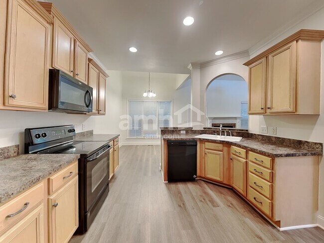 Building Photo - 4610 Baylor St