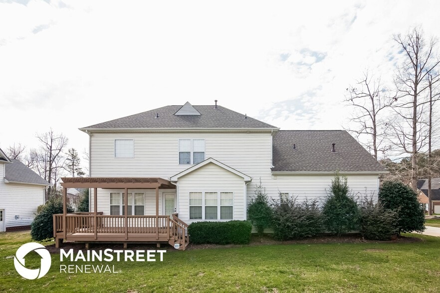 Building Photo - 5512 Strabane Dr