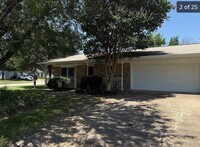 Building Photo - 1101 Taurus Cir