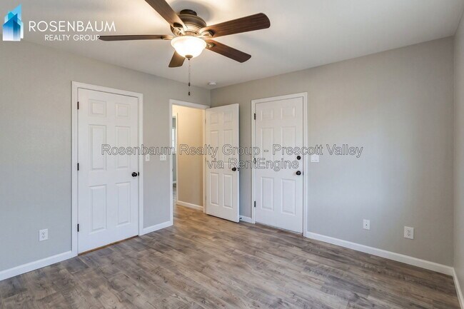 Building Photo - 3133 N Yavapai Rd E