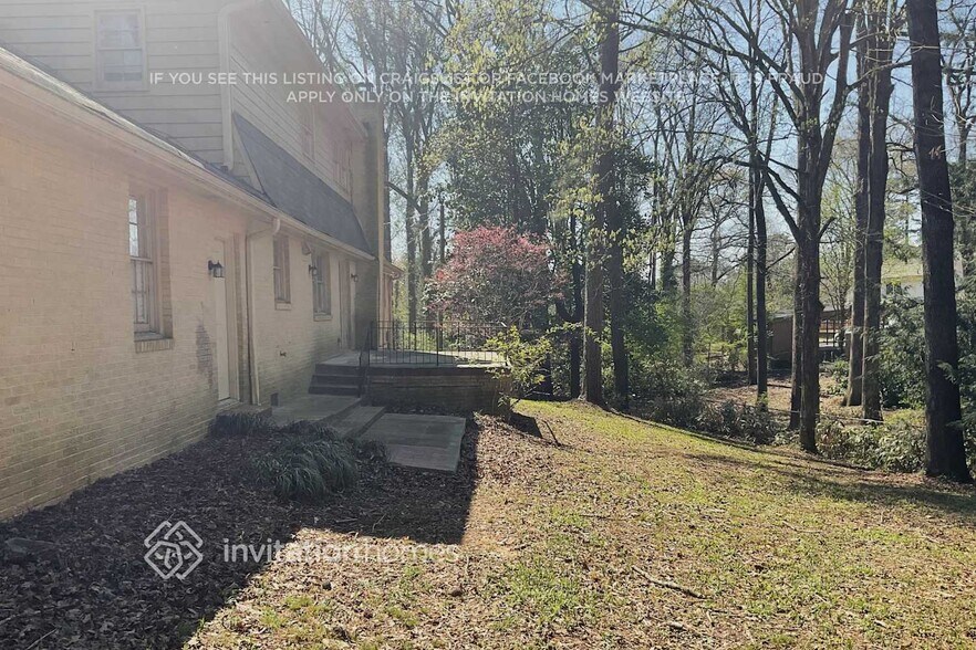 Building Photo - 4226 Executive Dr