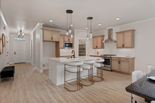 Building Photo - 701 Mara Loop