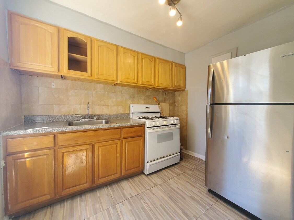 70 Crawford St 7 - 71 Crawford St