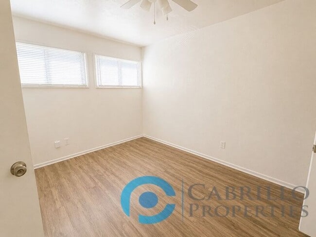 Building Photo - 4146 Utah St