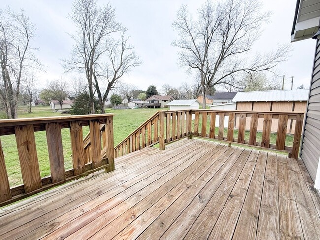 Building Photo - 3-Bedroom Home with Garage and Large Deck in Baxter