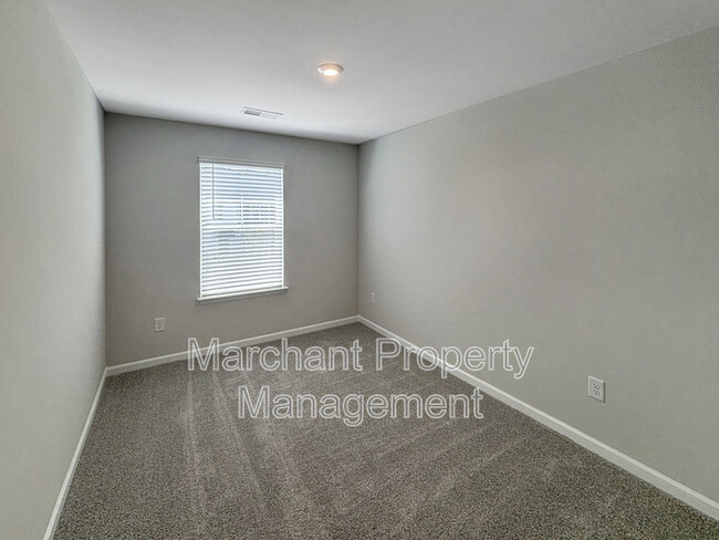 Building Photo - 154 Randwick Ln