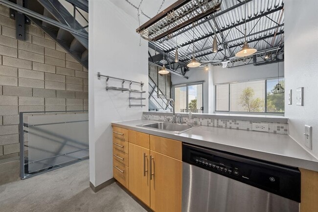 Building Photo - 4801 S Congress Ave