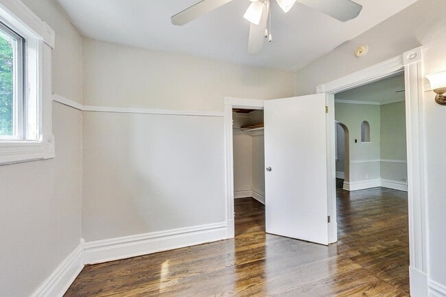 Building Photo - 180 Prairie Ave