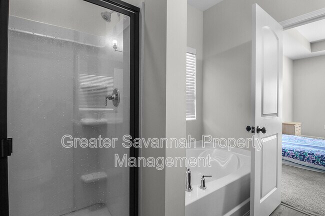 Building Photo - 208 Alyssa Ave