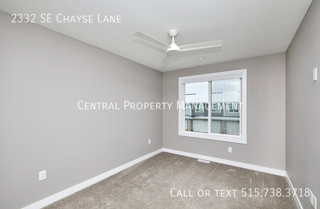 Building Photo - 2332 SE Chayse Ln