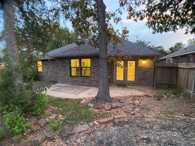 Building Photo - 13510 Wintercrest Dr