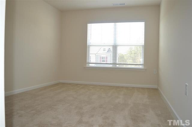 Building Photo - Room in Townhome on Talley St