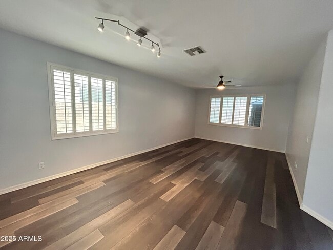 Building Photo - 4338 W Heyerdahl Dr
