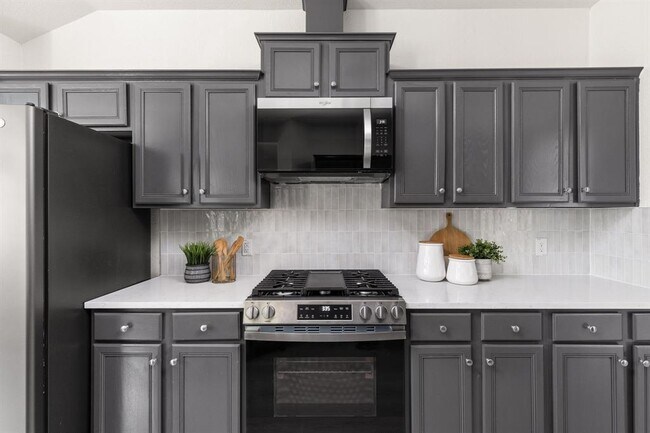Building Photo - 8005 Willet Trail