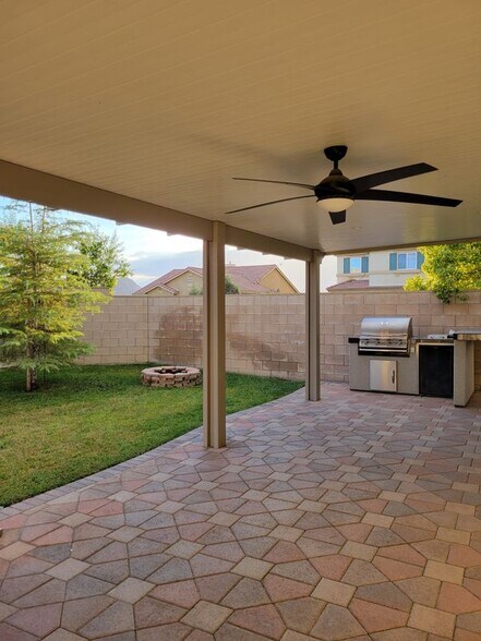 Building Photo - 2274 Purple Finch Ct