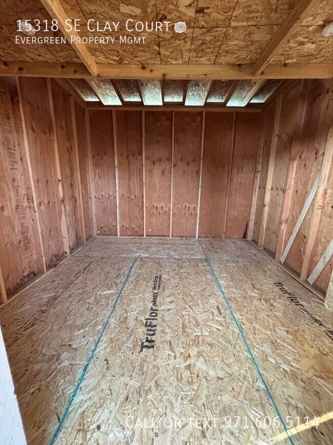 Building Photo - 15318 SE Clay Ct