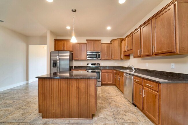 Building Photo - 9879 Volterra Ave