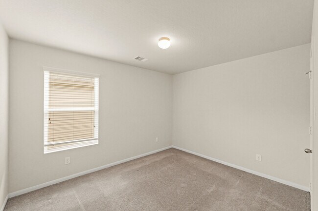 Building Photo - 16401 Olive Sparrow Dr