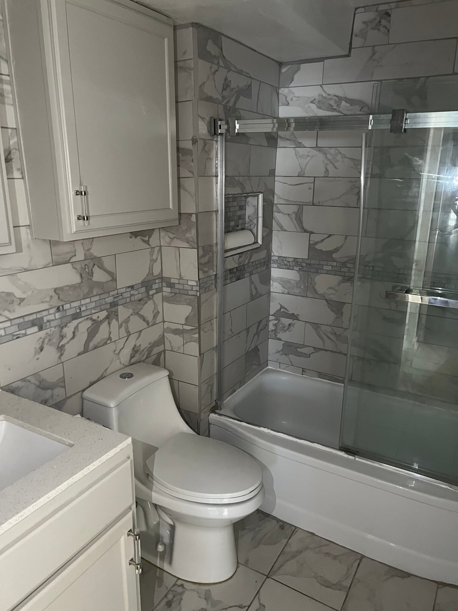 Building Photo - 18 West Ave