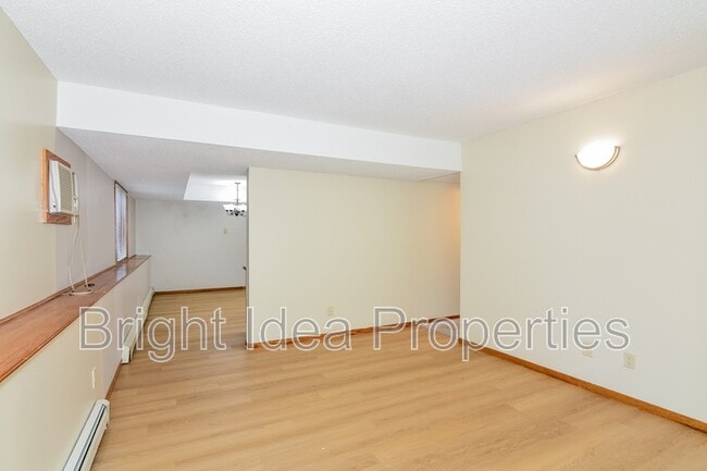Building Photo - 622 Pleasant Dr