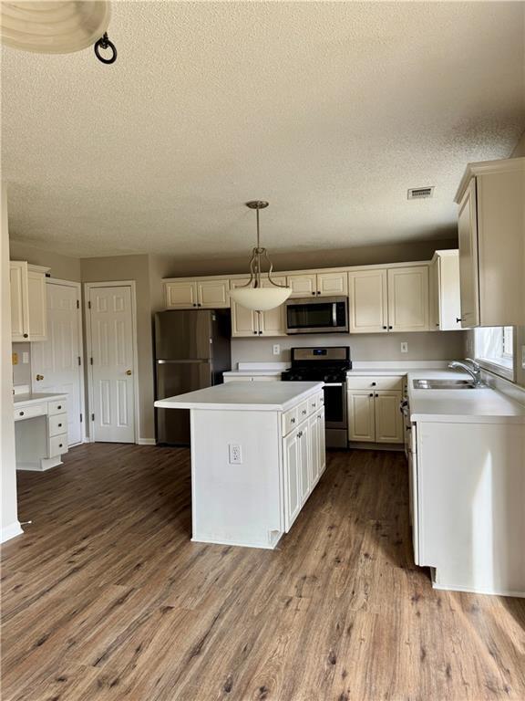 Building Photo - 11655 Carriage Park Ln