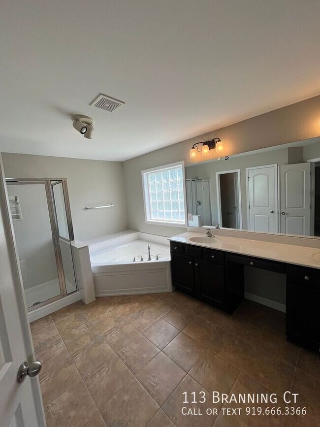 Building Photo - 113 Branning Ct