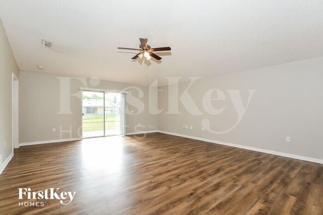 Building Photo - 938 Leeward Dr